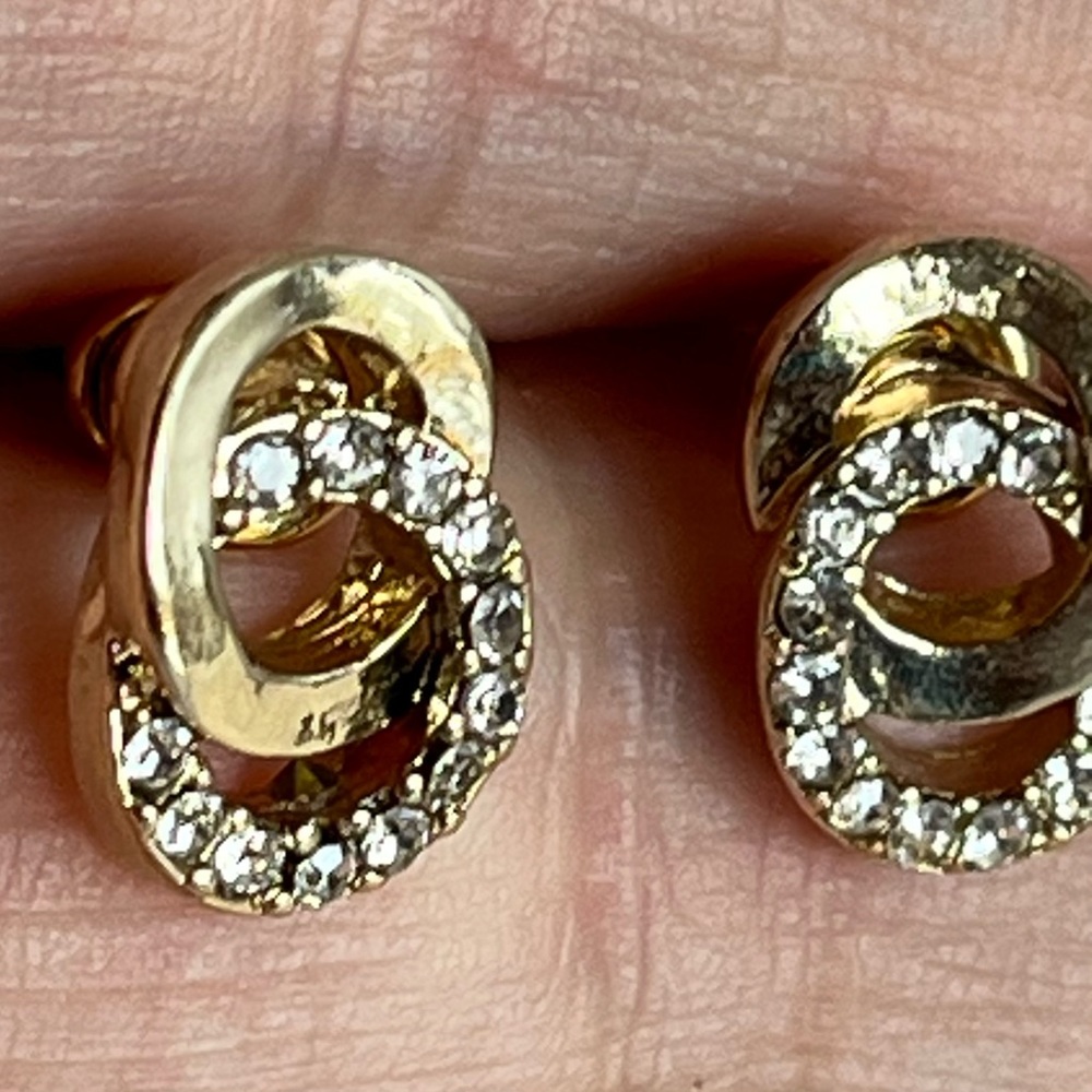 Goldtone Pierced Post Earrings Interlocking Rhinestone Link  and Plain Oval